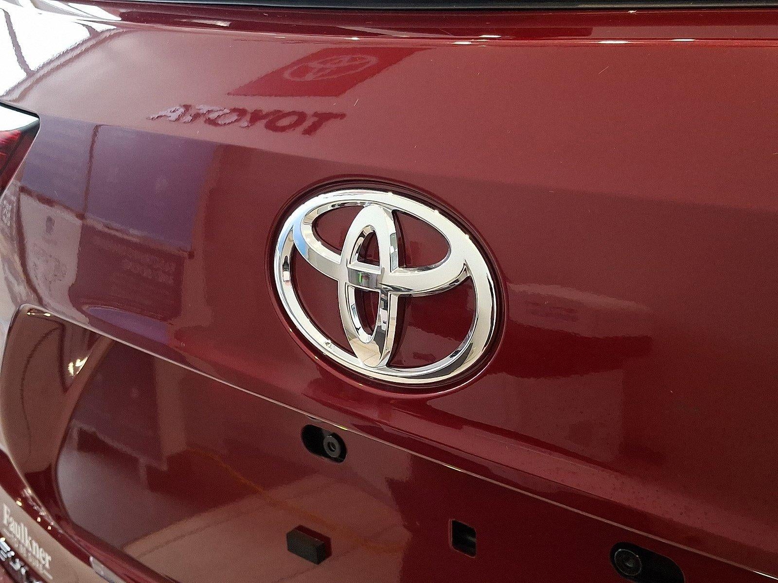 2026 Toyota Highlander Hybrid Platinum AWD (Natl)