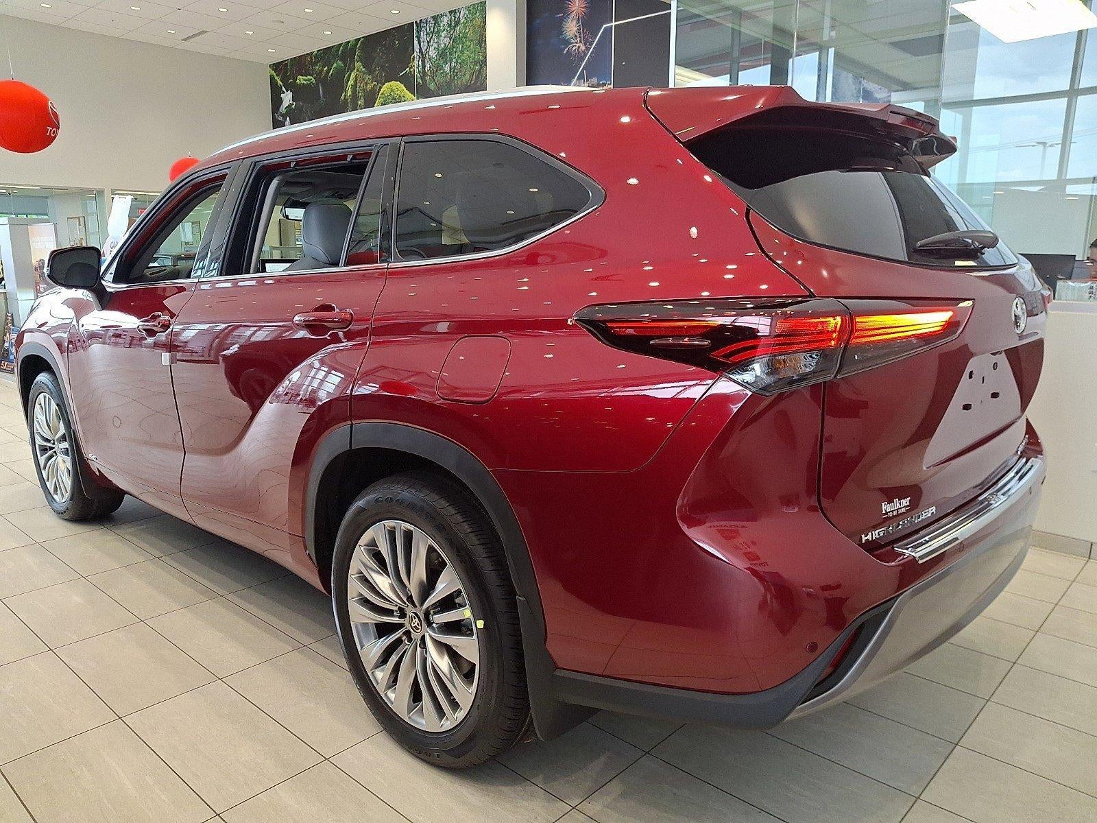 2026 Toyota Highlander Hybrid Platinum AWD (Natl)