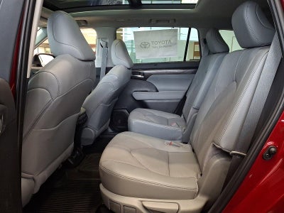 2026 Toyota Highlander Hybrid Platinum AWD (Natl)