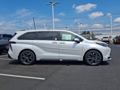 2026 Toyota Sienna Platinum AWD 7-Passenger (GS)