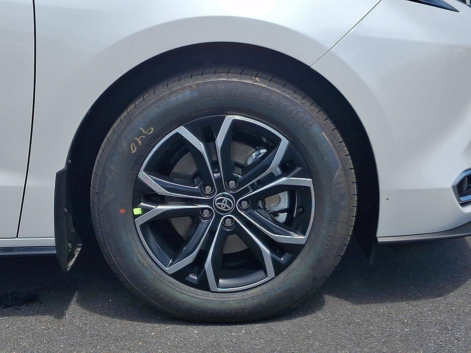 2026 Toyota Sienna Platinum AWD 7-Passenger (GS)