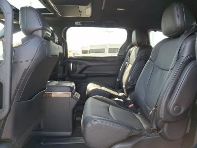 2026 Toyota Sienna Platinum AWD 7-Passenger (GS)