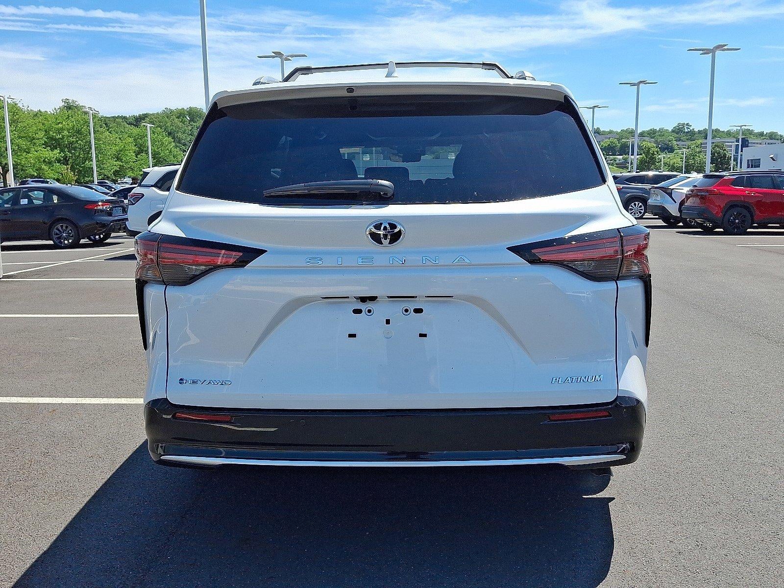 2026 Toyota Sienna Platinum AWD 7-Passenger (GS)