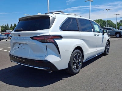 2026 Toyota Sienna Platinum AWD 7-Passenger (GS)