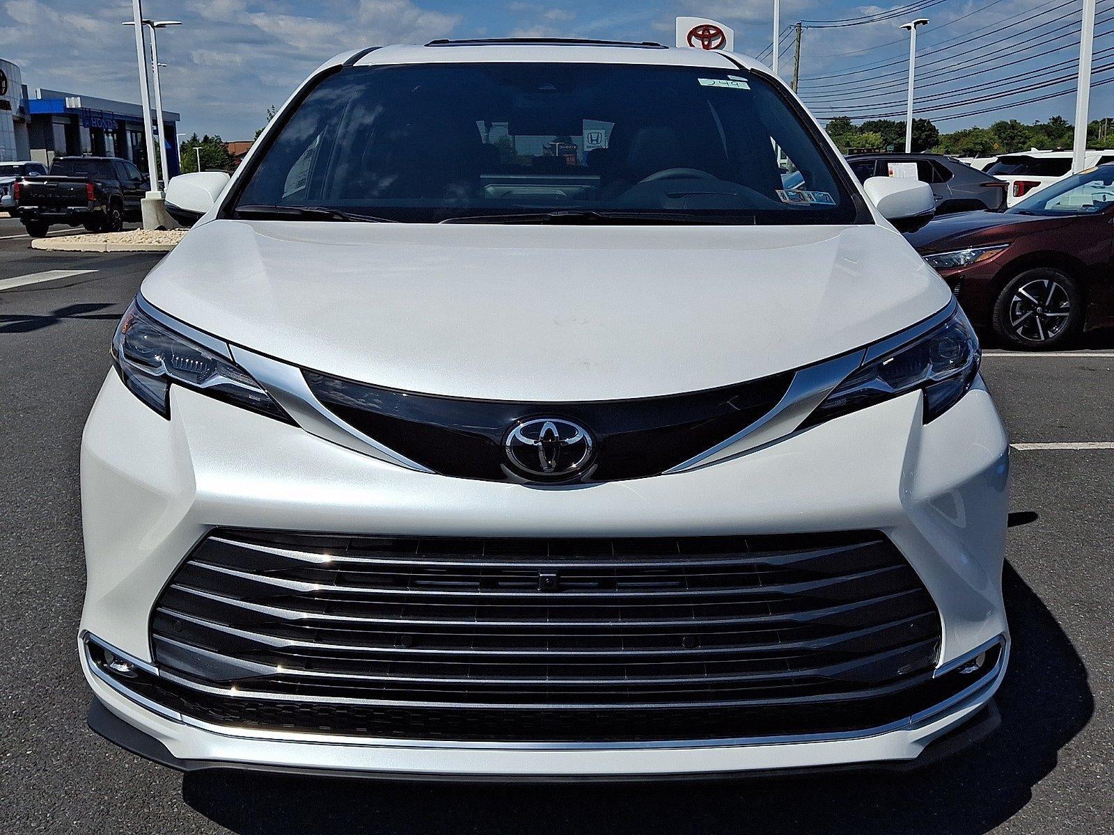 2026 Toyota Sienna Platinum AWD 7-Passenger (GS)