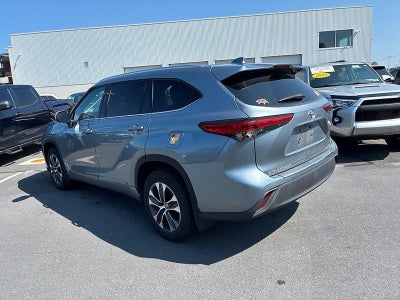 2020 Toyota Highlander XLE AWD (Natl)