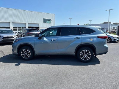 2020 Toyota Highlander XLE AWD (Natl)
