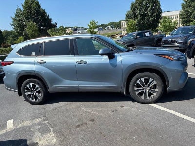 2020 Toyota Highlander XLE AWD (Natl)