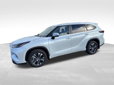 2026 Toyota Highlander XLE CERTIFIED
