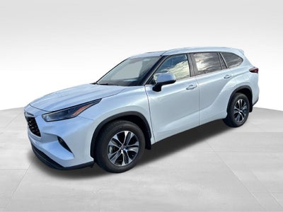 2026 Toyota Highlander XLE CERTIFIED