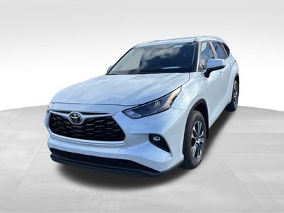 2026 Toyota Highlander XLE CERTIFIED