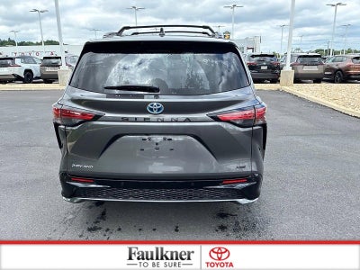 2025 Toyota Sienna XSE AWD 7-Passenger (Natl)