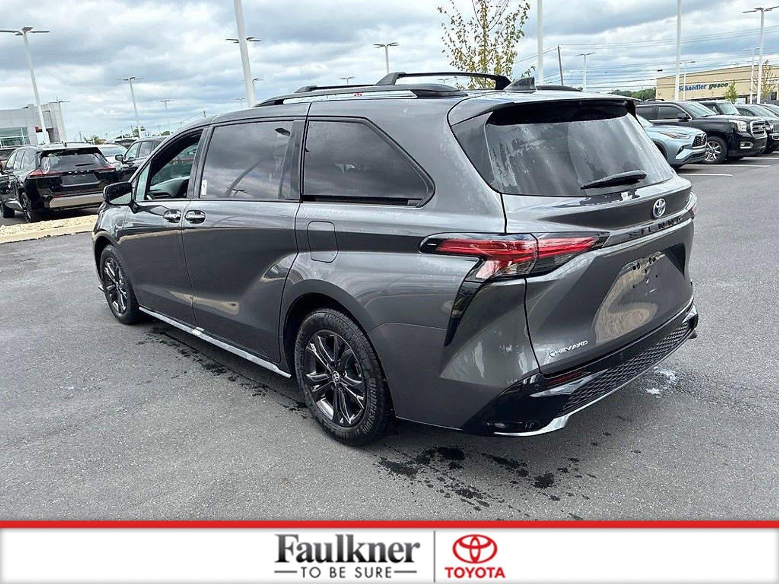 2025 Toyota Sienna XSE AWD 7-Passenger (Natl)