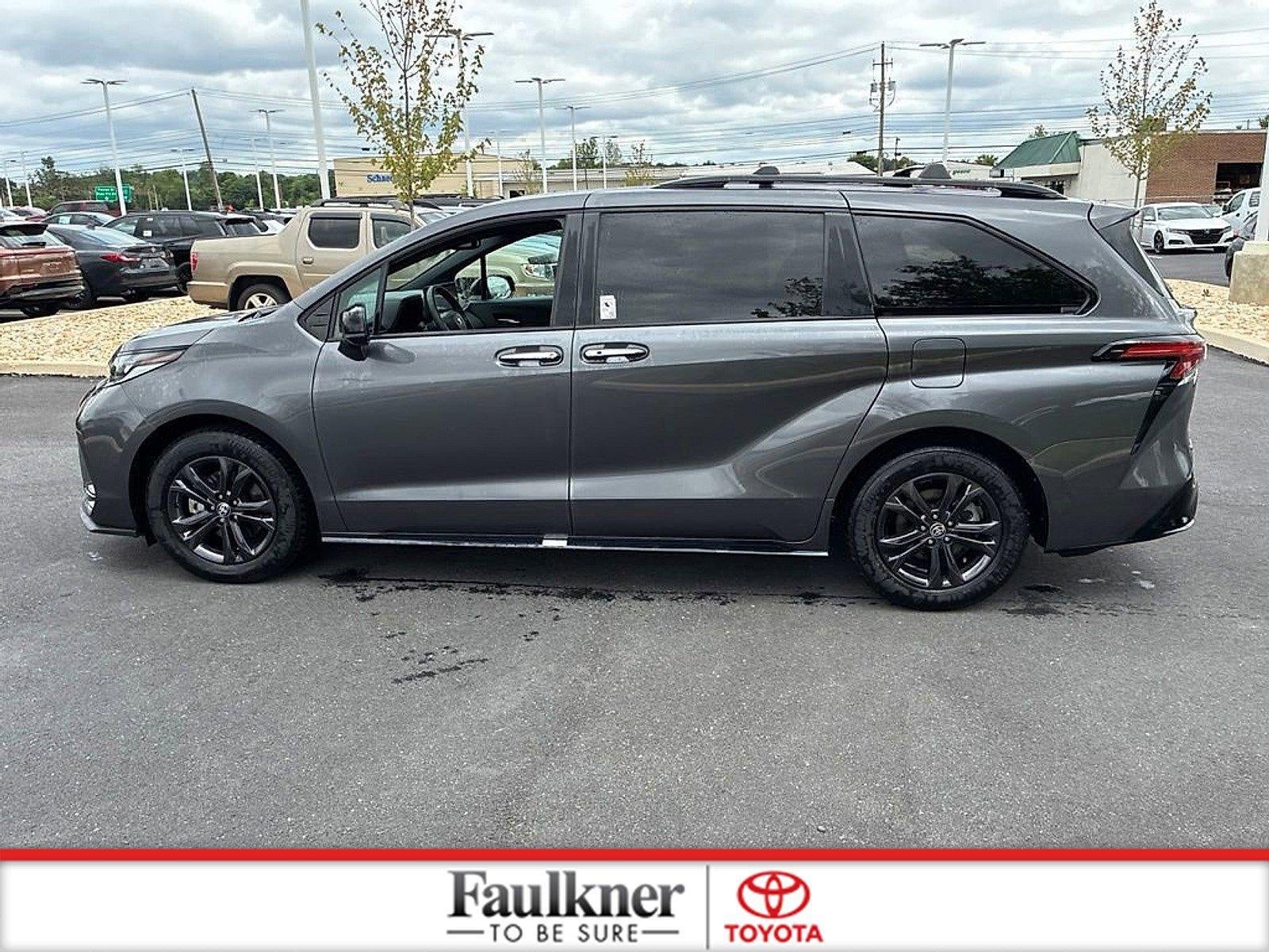 2025 Toyota Sienna XSE AWD 7-Passenger (Natl)