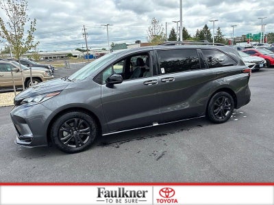 2025 Toyota Sienna XSE AWD 7-Passenger (Natl)
