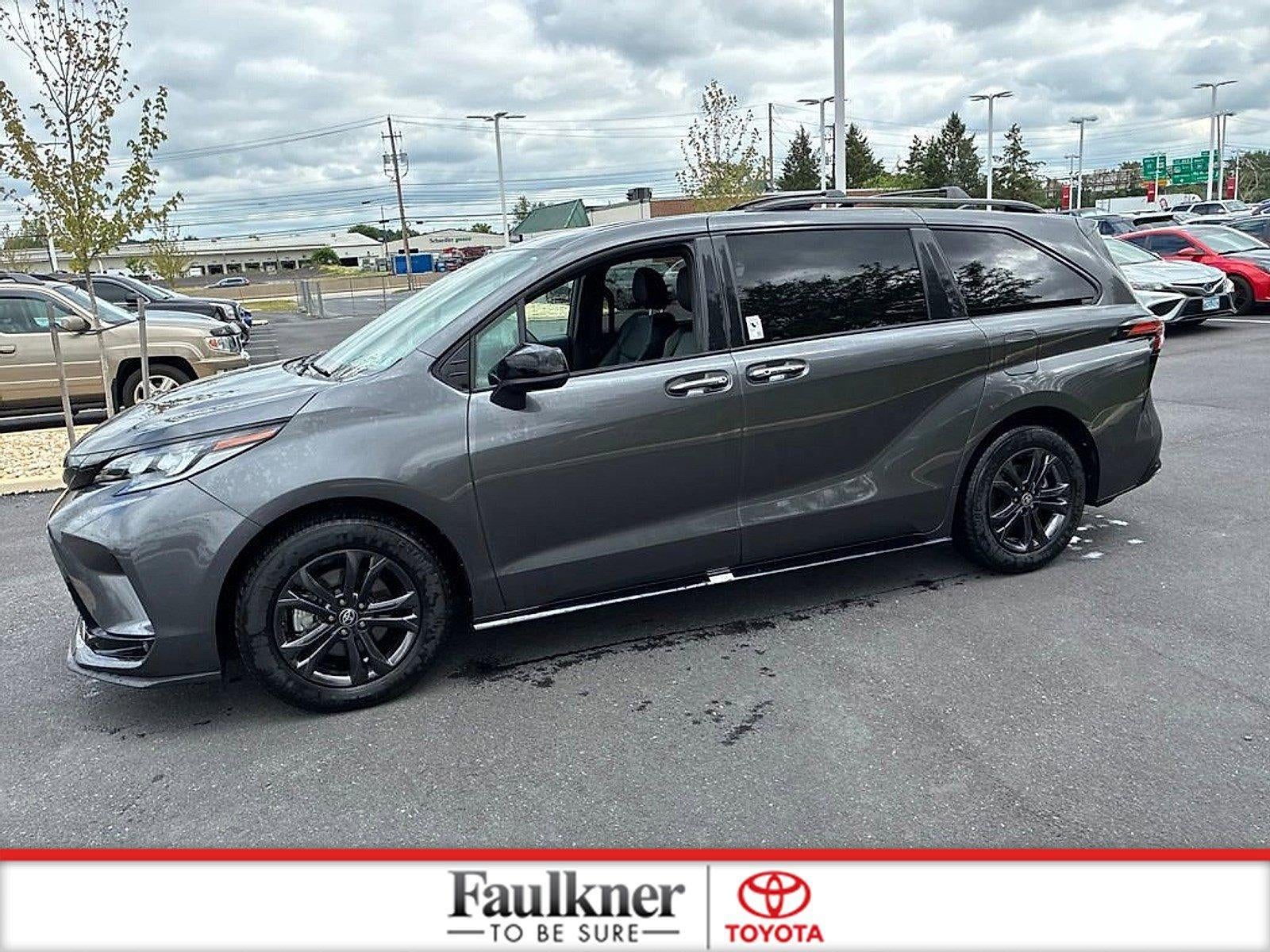 2025 Toyota Sienna XSE AWD 7-Passenger (Natl)