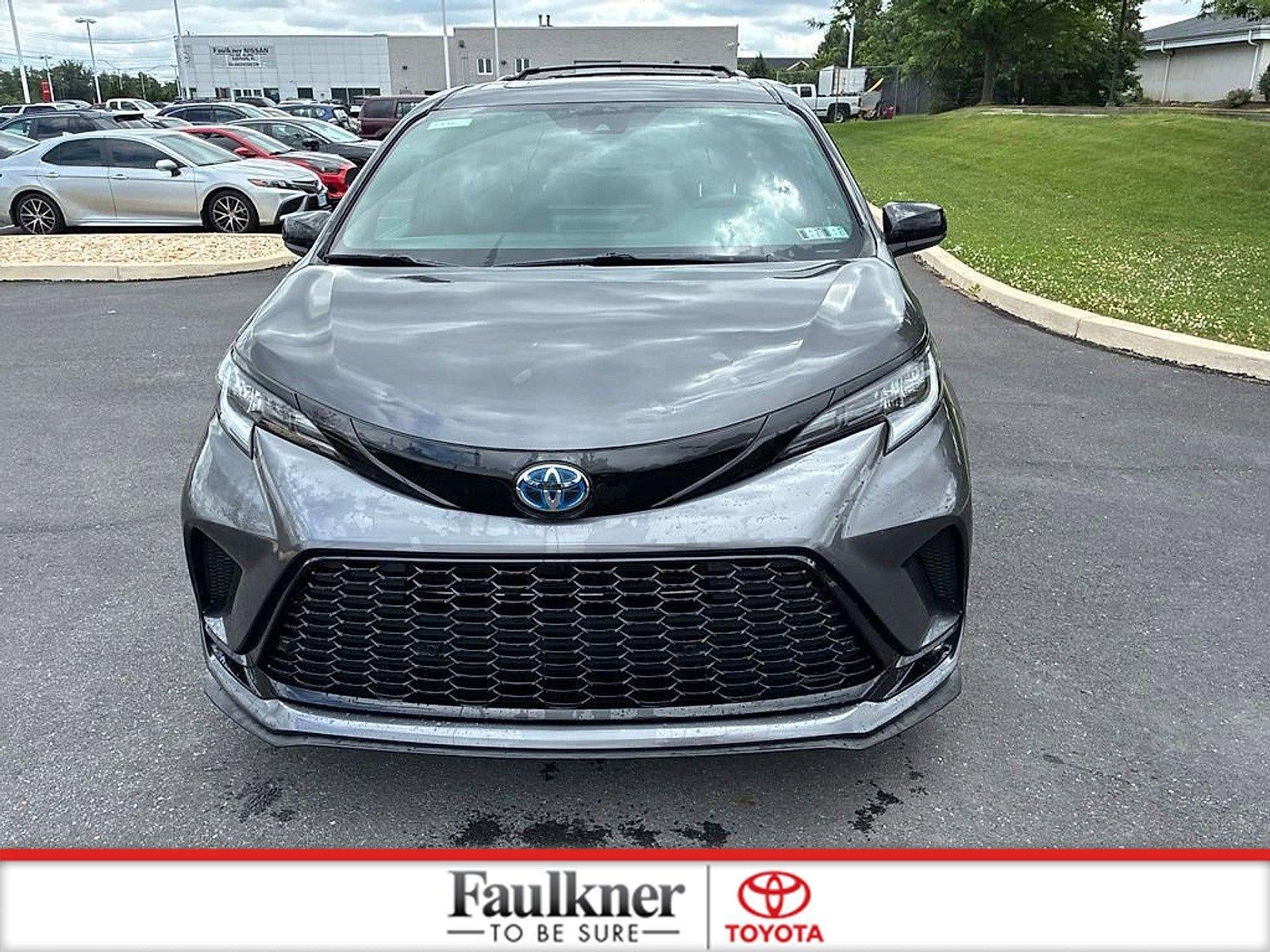 2025 Toyota Sienna XSE AWD 7-Passenger (Natl)