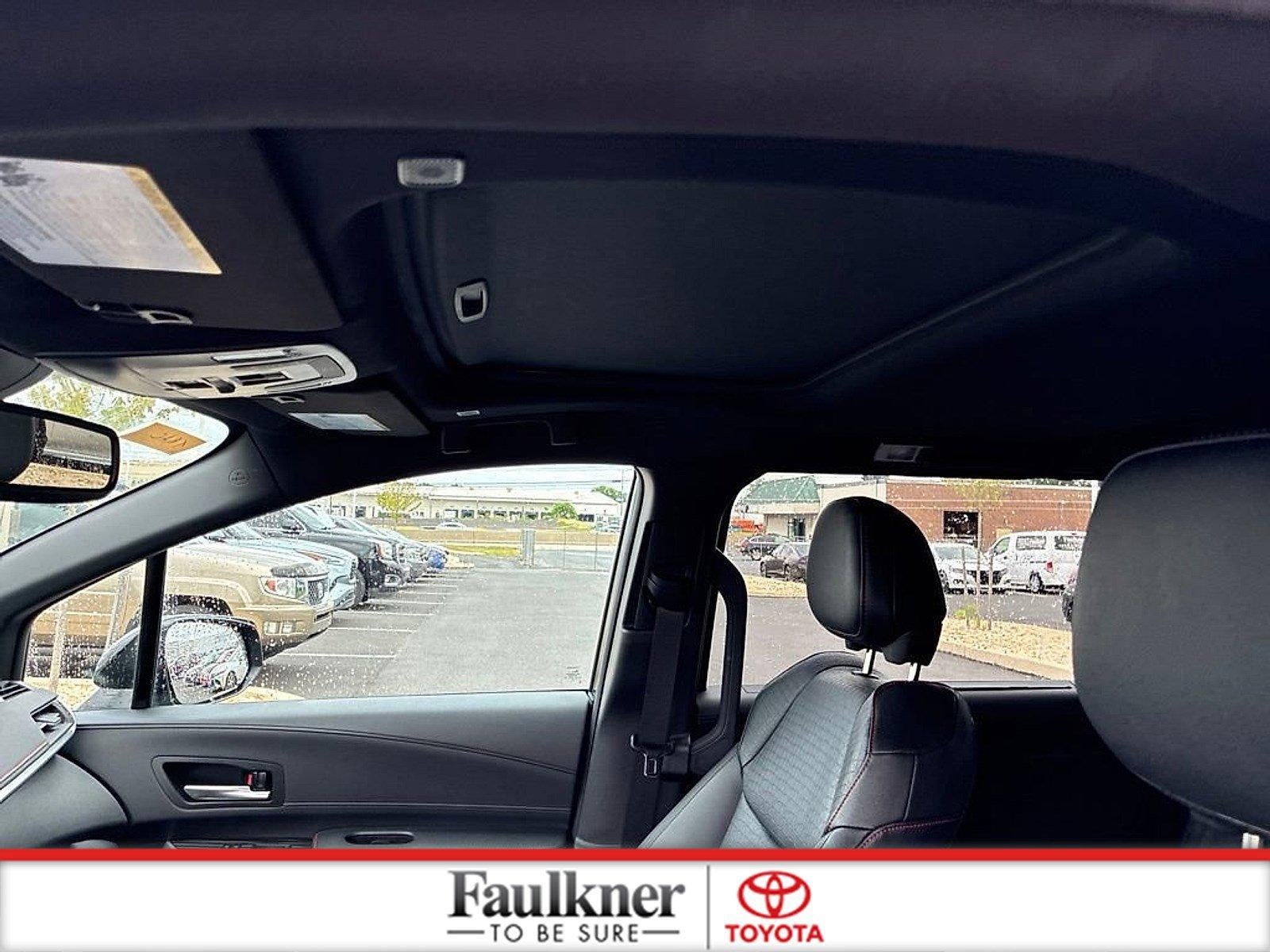 2025 Toyota Sienna XSE AWD 7-Passenger (Natl)