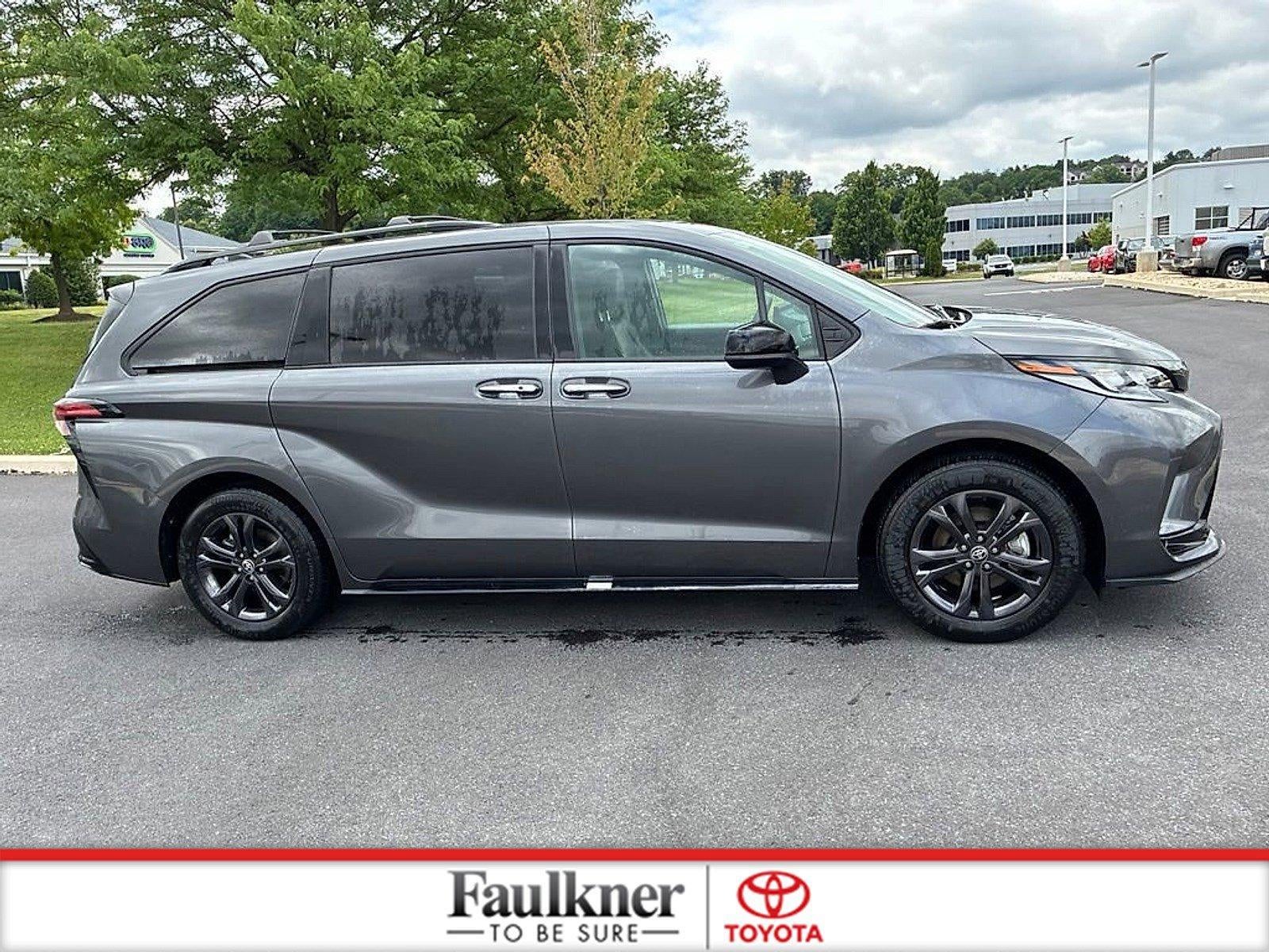 2025 Toyota Sienna XSE AWD 7-Passenger (Natl)