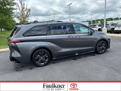 2025 Toyota Sienna XSE AWD 7-Passenger (Natl)