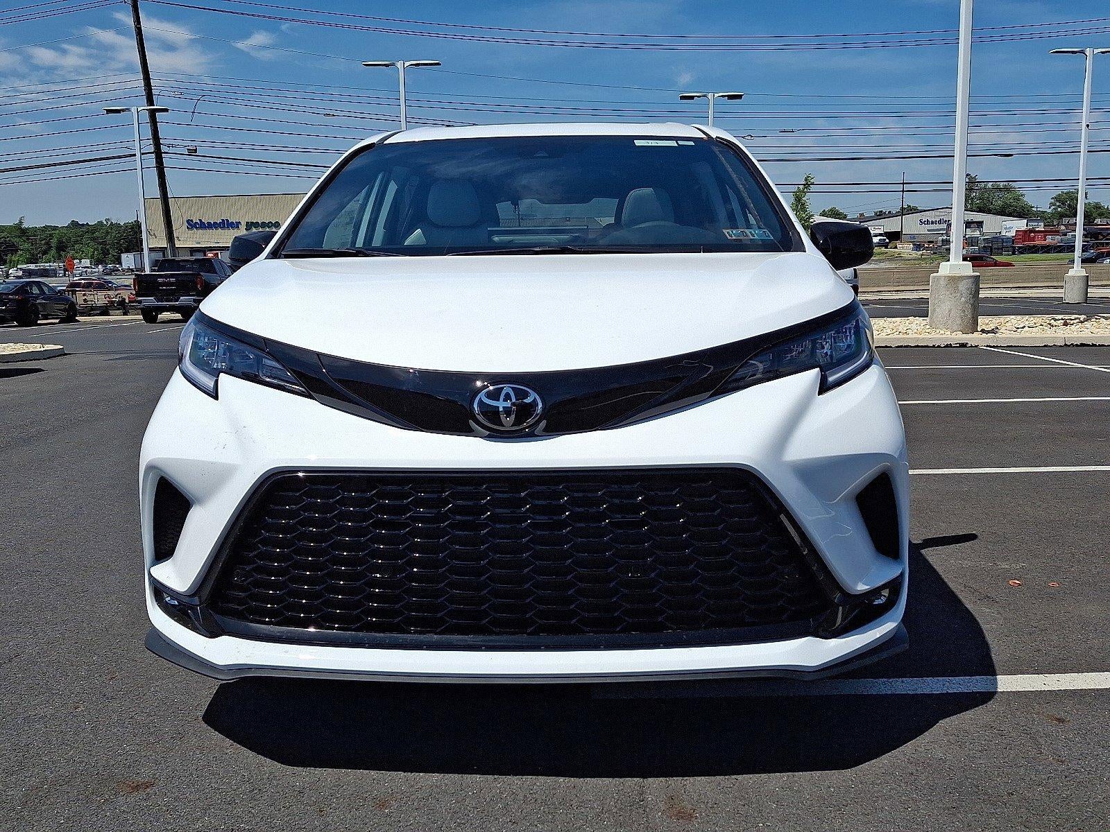 2026 Toyota Sienna XSE AWD 7-Passenger (Natl)