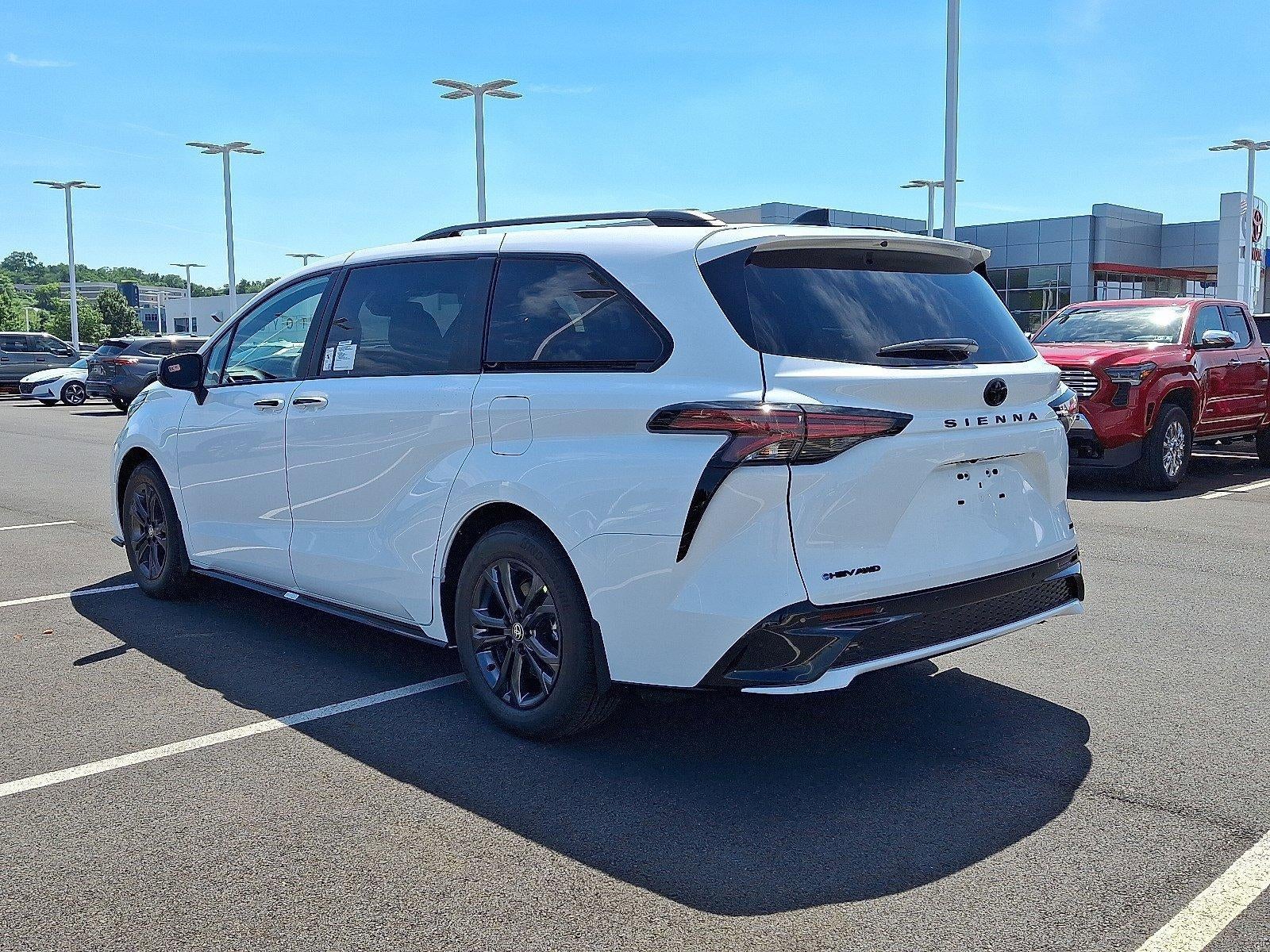 2026 Toyota Sienna XSE AWD 7-Passenger (Natl)