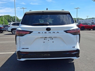 2026 Toyota Sienna XSE AWD 7-Passenger (Natl)