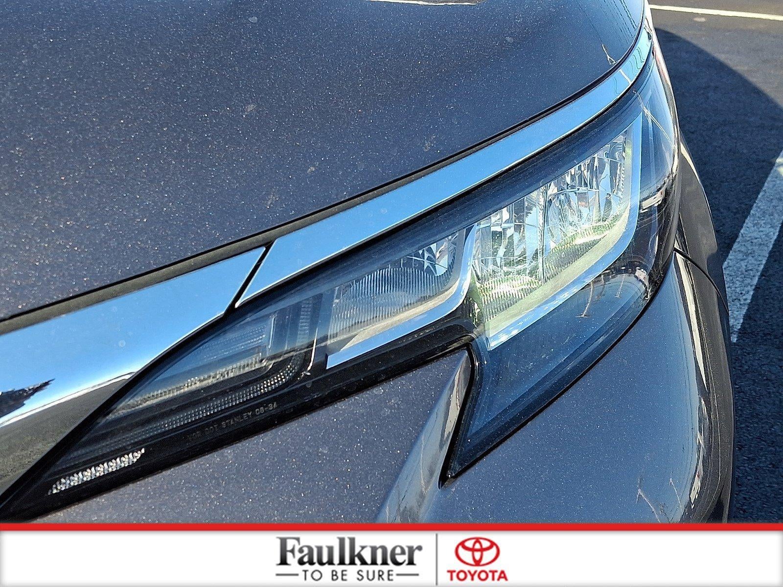 2023 Toyota Sienna XLE FWD 8-Passenger (Natl)