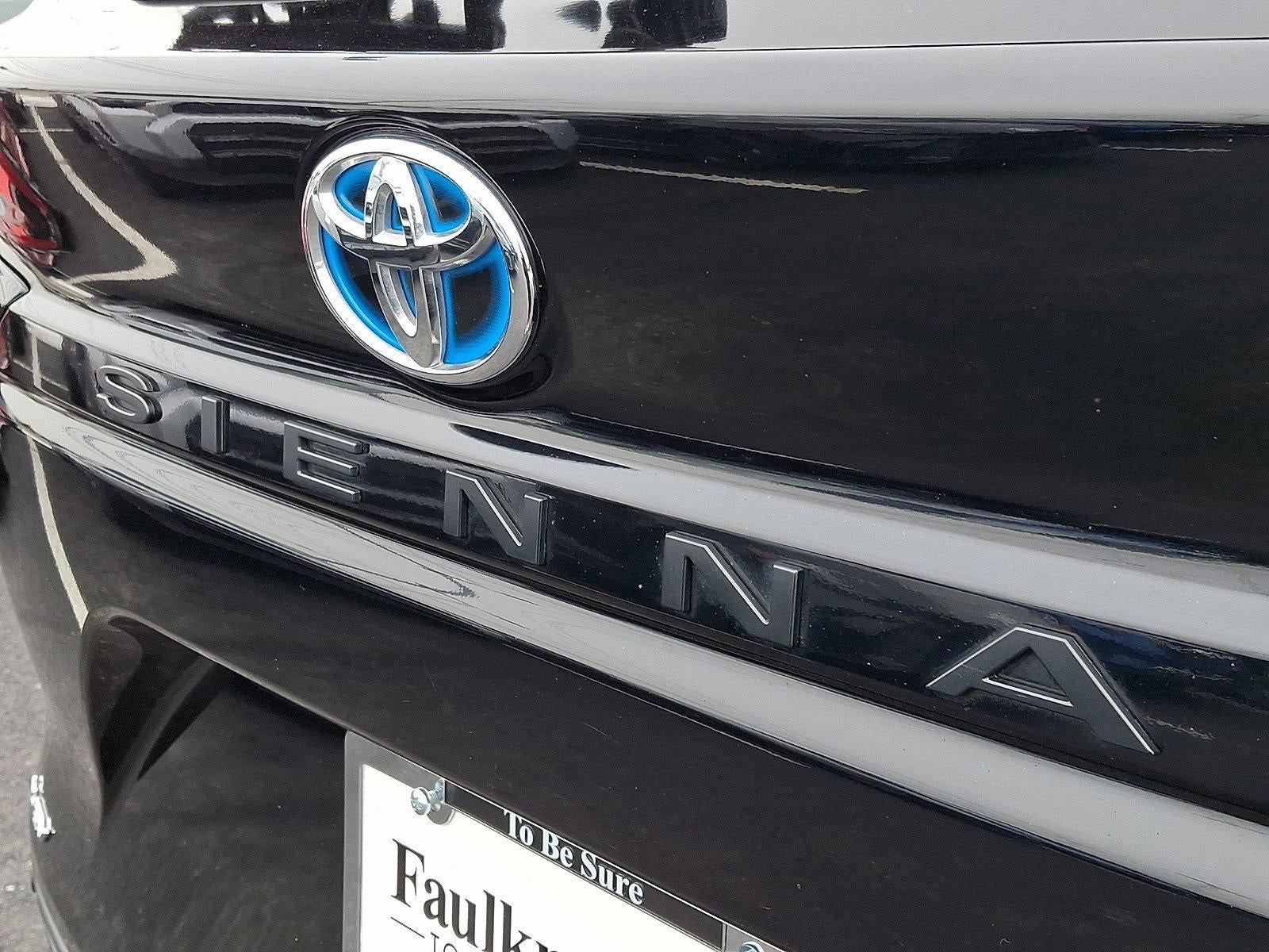 2025 Toyota Sienna XLE FWD 7-Passenger (Natl)