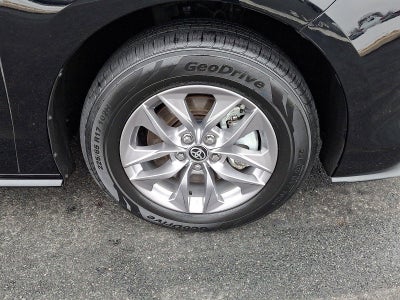 2025 Toyota Sienna XLE FWD 7-Passenger (Natl)