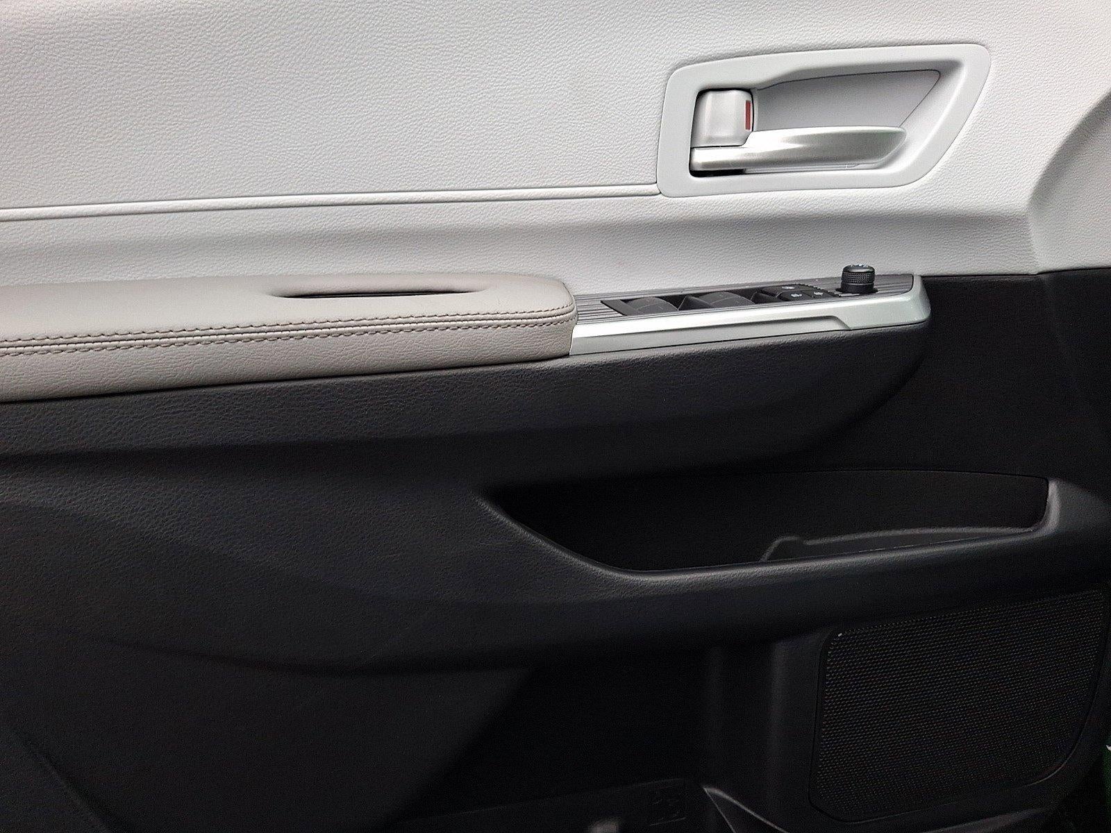 2026 Toyota Sienna XLE AWD 7-Passenger (Natl)