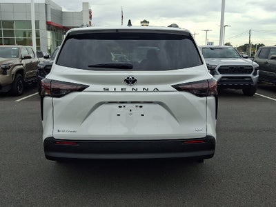 2026 Toyota Sienna XLE 7 Passenger