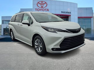 2026 Toyota Sienna XLE 7 Passenger