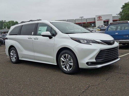 2026 Toyota Sienna XLE AWD 7-Passenger (Natl)