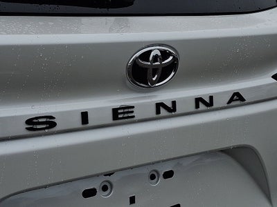 2026 Toyota Sienna XLE AWD 7-Passenger (Natl)