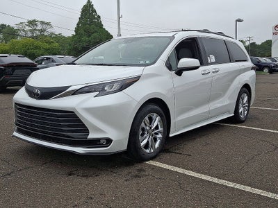 2026 Toyota Sienna XLE AWD 7-Passenger (Natl)