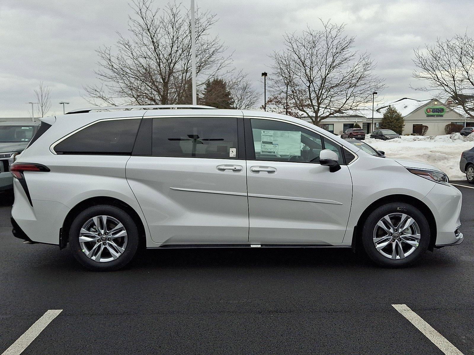 2026 Toyota Sienna Limited AWD 7-Passenger (GS)