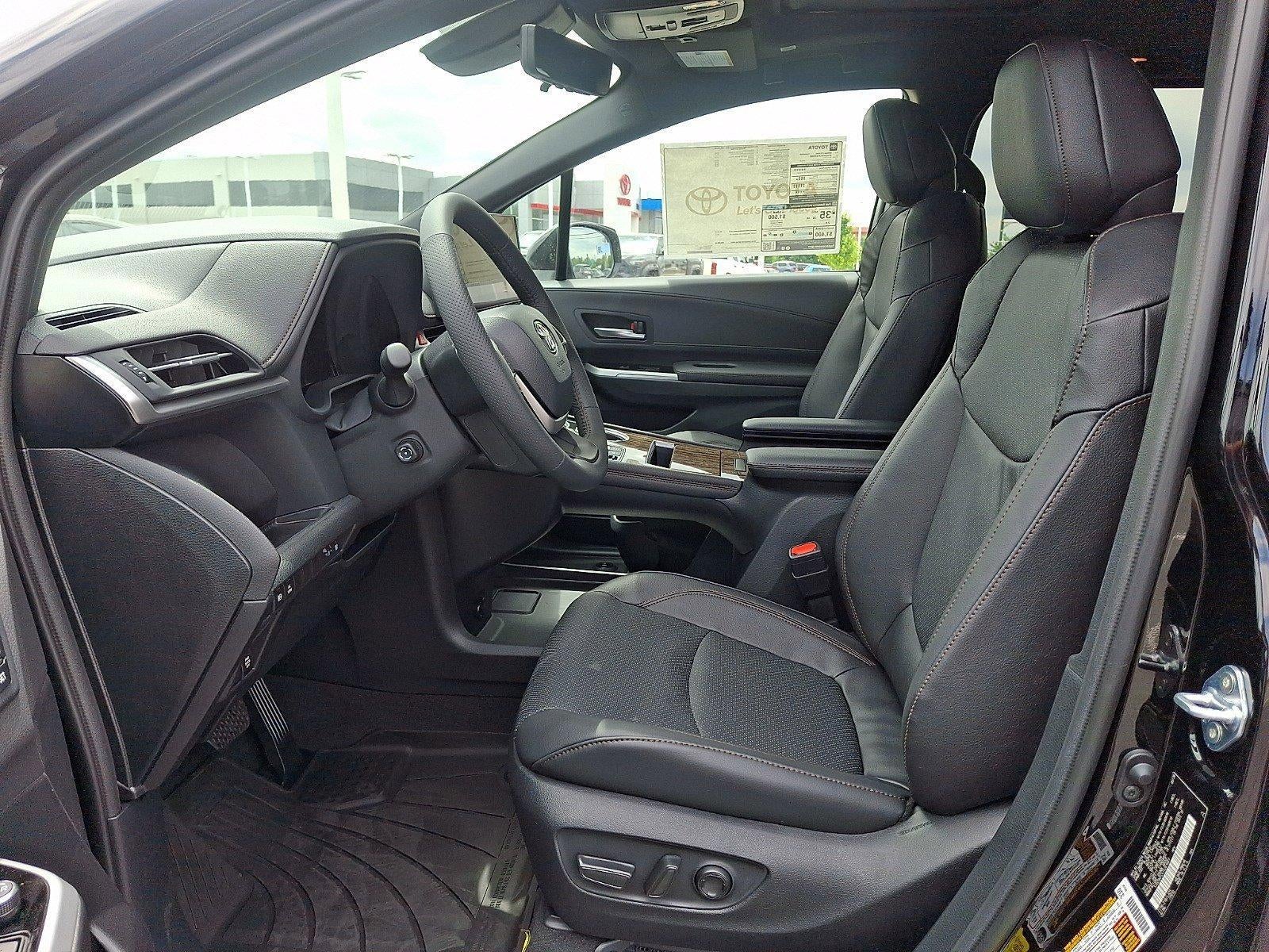 2026 Toyota Sienna Limited AWD 7-Passenger (GS)