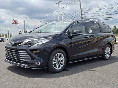 2026 Toyota Sienna Limited AWD 7-Passenger (GS)