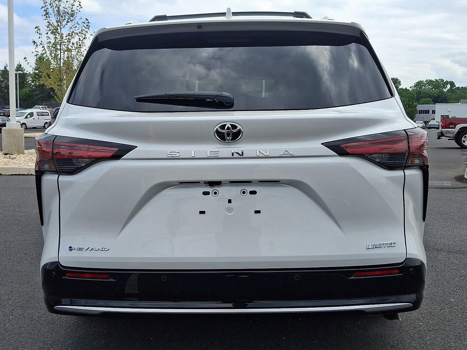 2026 Toyota Sienna Limited AWD 7-Passenger (GS)