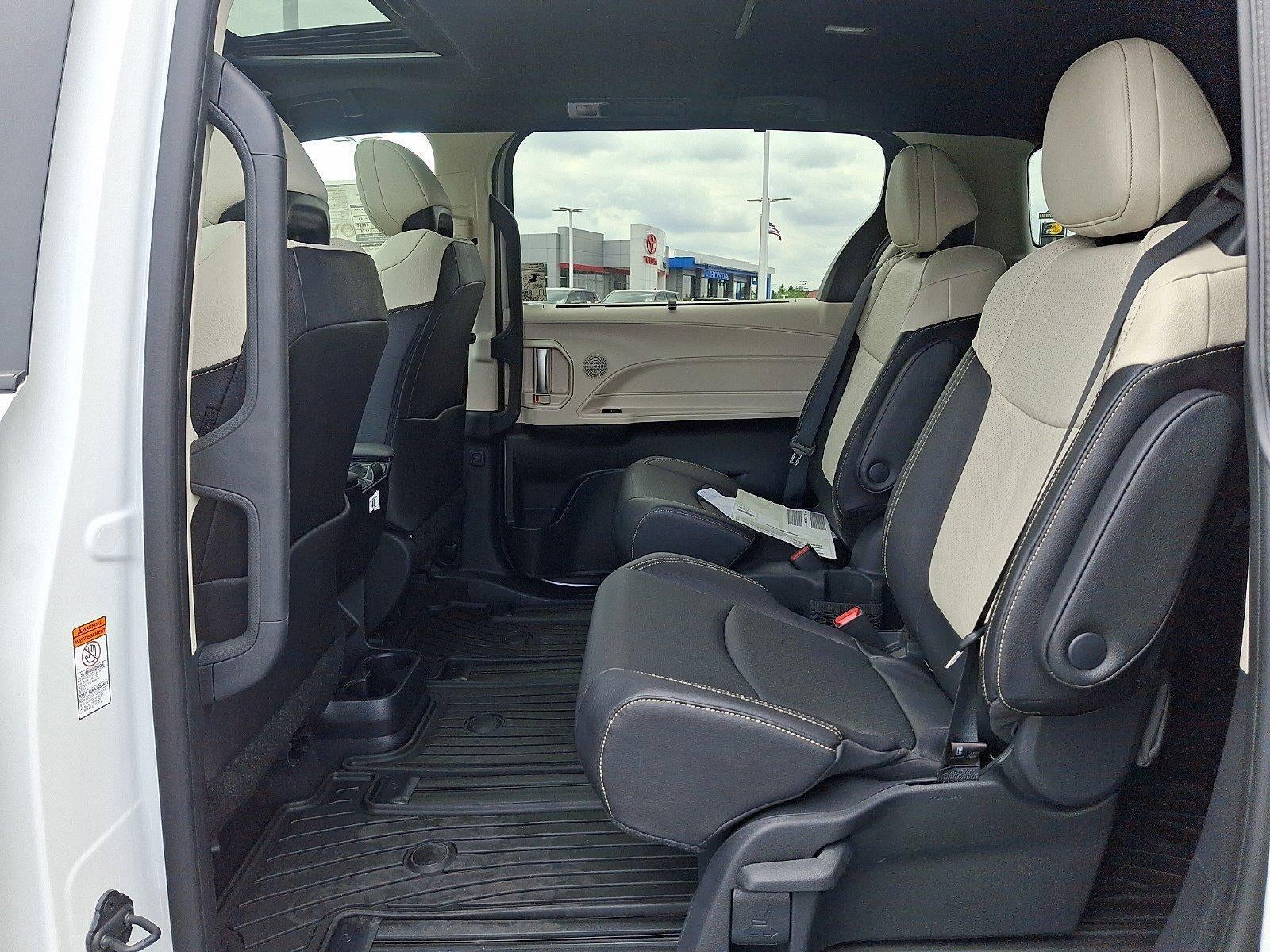 2026 Toyota Sienna Limited AWD 7-Passenger (GS)