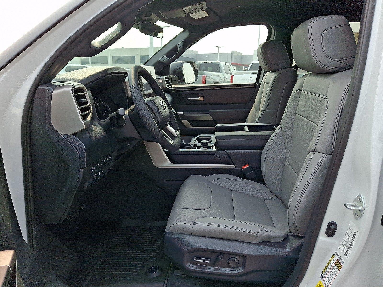 2026 Toyota Tundra 4WD 4WD SR5 CrewMax 5.5' Bed (SE)