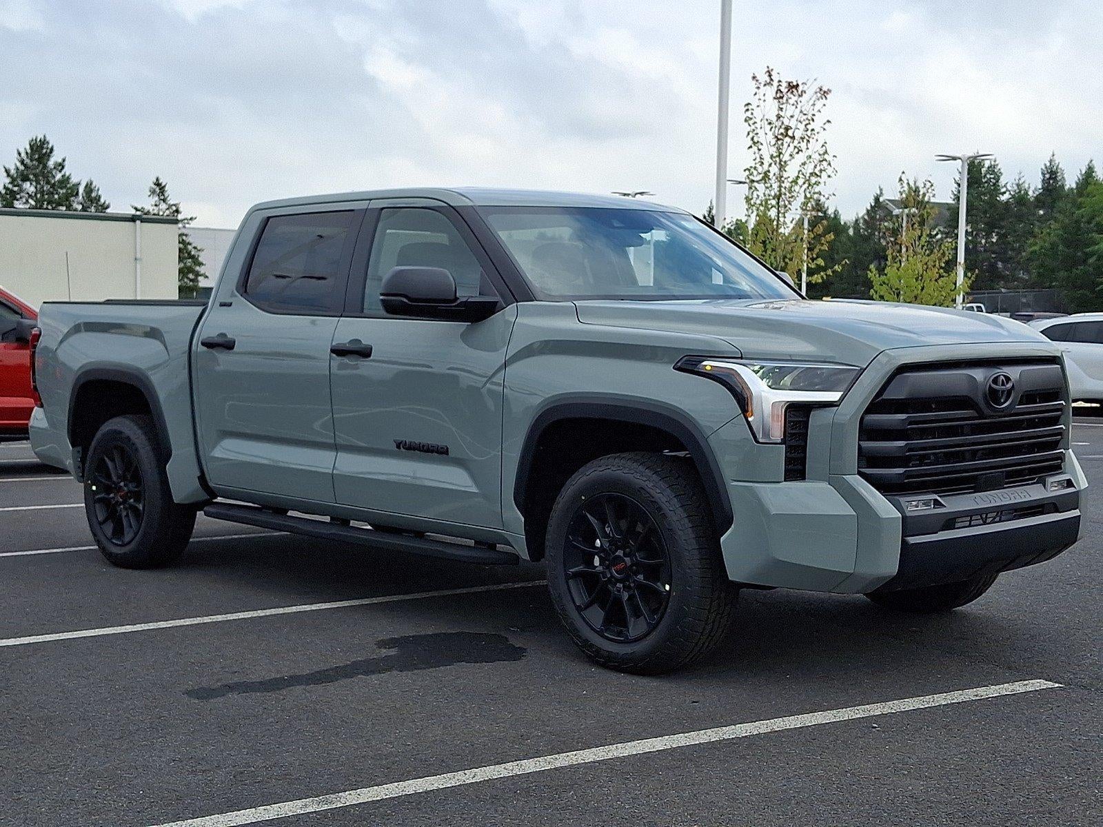 2026 Toyota Tundra 4WD 4WD SR5 CrewMax 5.5' Bed (SE)