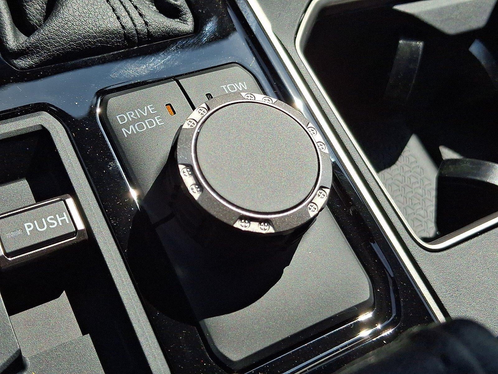 2026 Toyota Tundra 4WD 4WD SR5 CrewMax 5.5' Bed (SE)