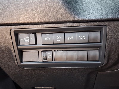 2026 Toyota Tundra 4WD 4WD SR5 CrewMax 5.5' Bed (SE)