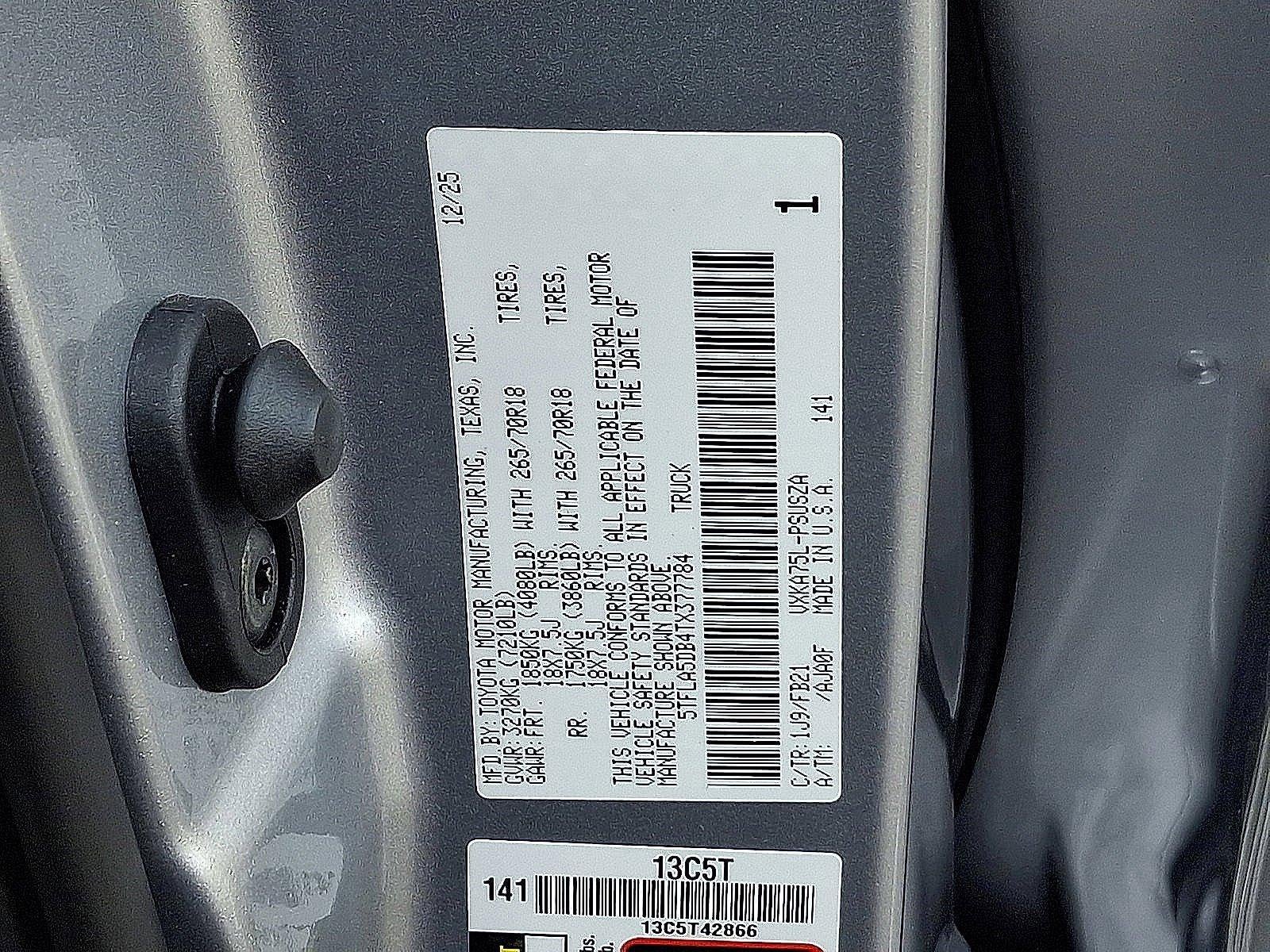 2026 Toyota Tundra 4WD 4WD SR5 CrewMax 5.5' Bed (SE)