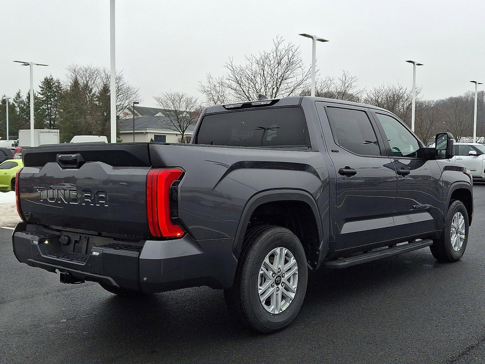 2026 Toyota Tundra 4WD 4WD SR5 CrewMax 5.5' Bed (SE)