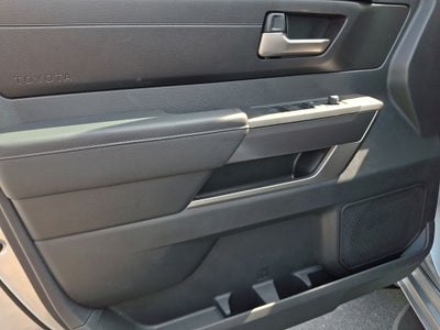 2026 Toyota Tundra 4WD 4WD SR5 CrewMax 5.5' Bed (SE)