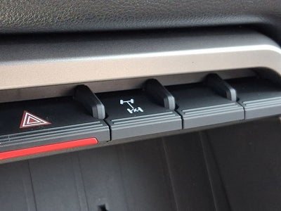 2026 Toyota Tundra 4WD 4WD SR5 CrewMax 5.5' Bed (SE)