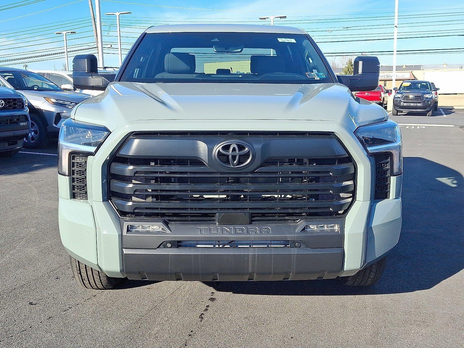 2026 Toyota Tundra 4WD 4WD SR5 CrewMax 5.5' Bed (SE)